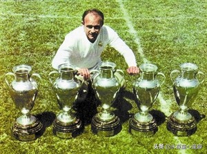 盘点足球历史最伟大的100位球星,中国足球十大最佳前锋排名一览表