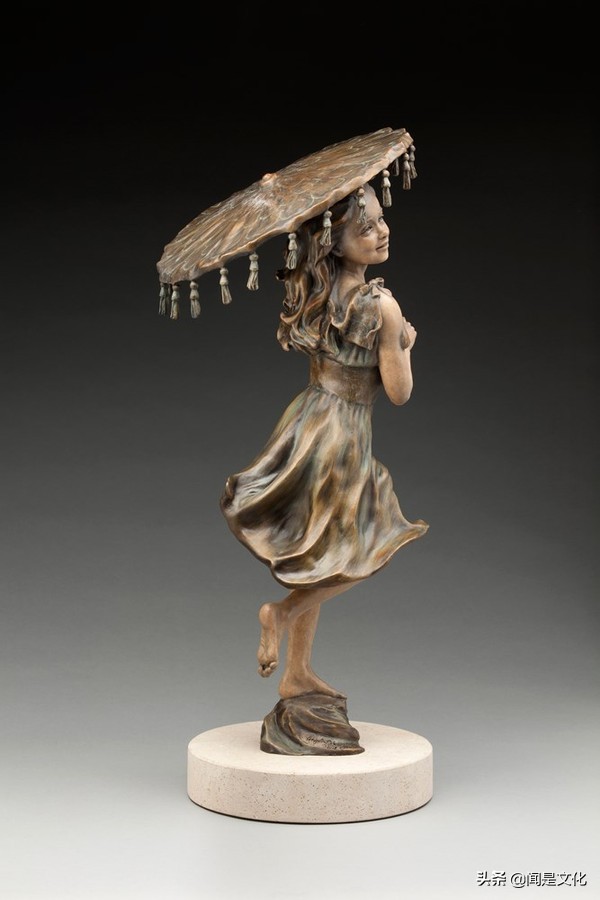 学赏画197：美女雕塑家米娅：灵感来自孩子们不断变化的个性