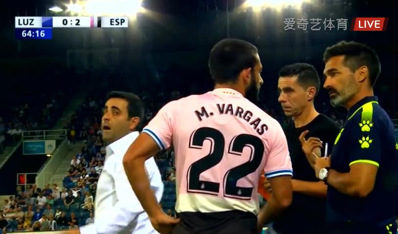 武磊一夜连遭2次打击：仅替补登场20分钟连一脚射门都没