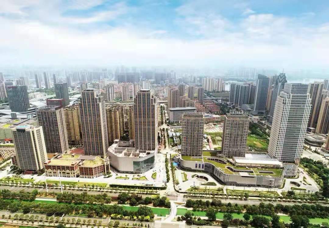 万达广场能上天能入地？15米跨层大扶梯还有“空中泳池”