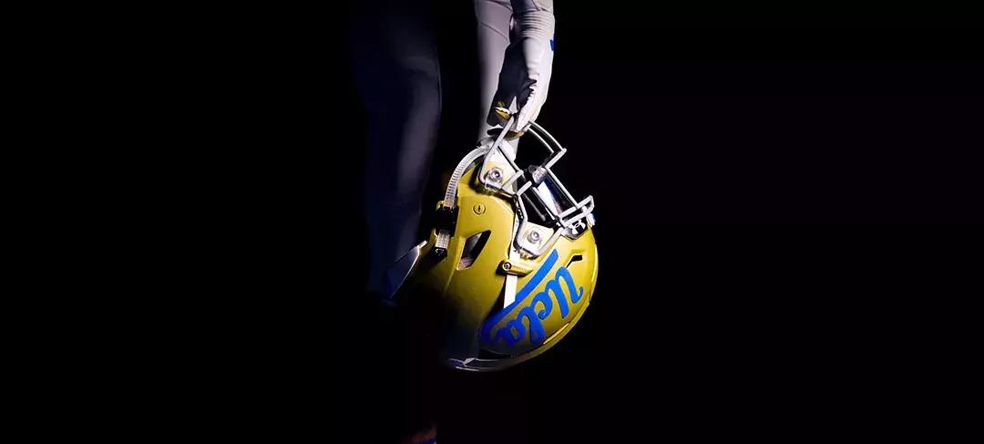 别人学校的运动馆：加州大学（UCLA）炫酷足球中心