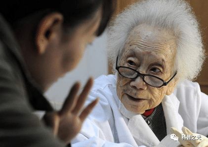 药店白色护肤霜,药店白色的软膏