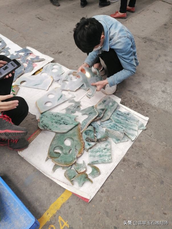 结婚三金选择黄金还是彩金,结婚金首饰怎么挑选