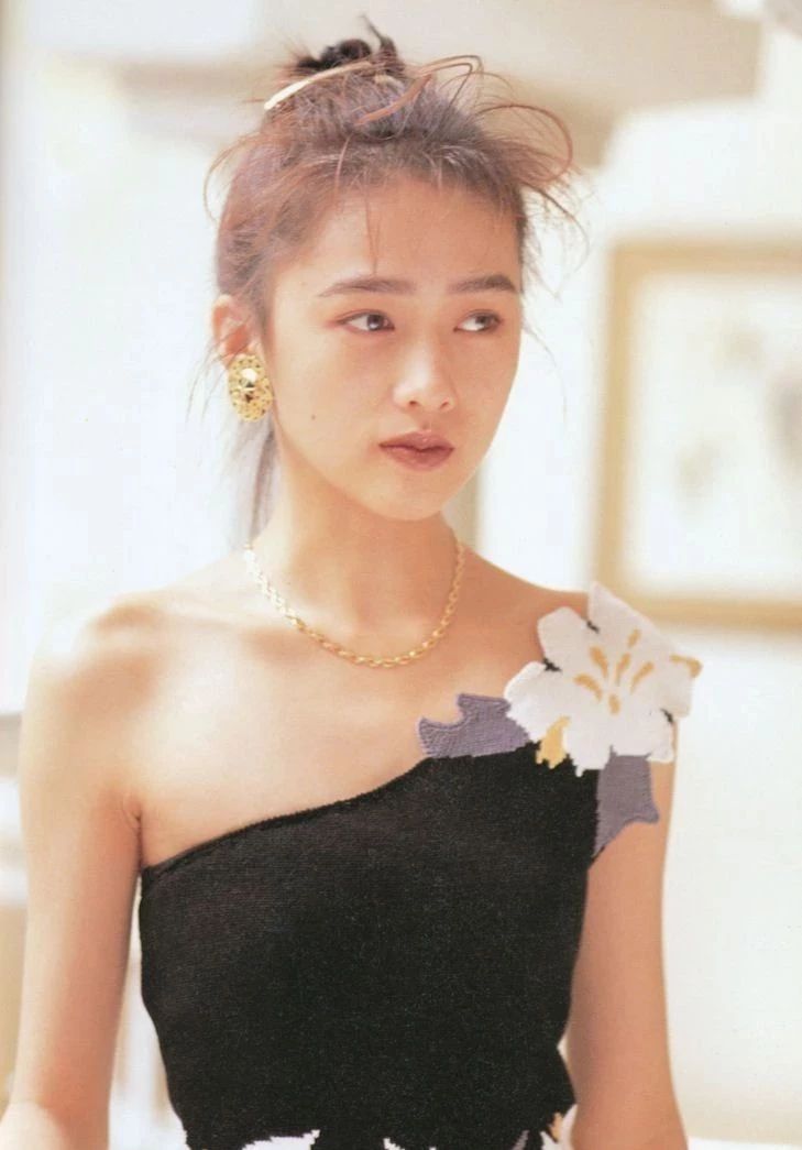 这个征服两位亚洲天王的一代歌姬，到底有什么魅力？