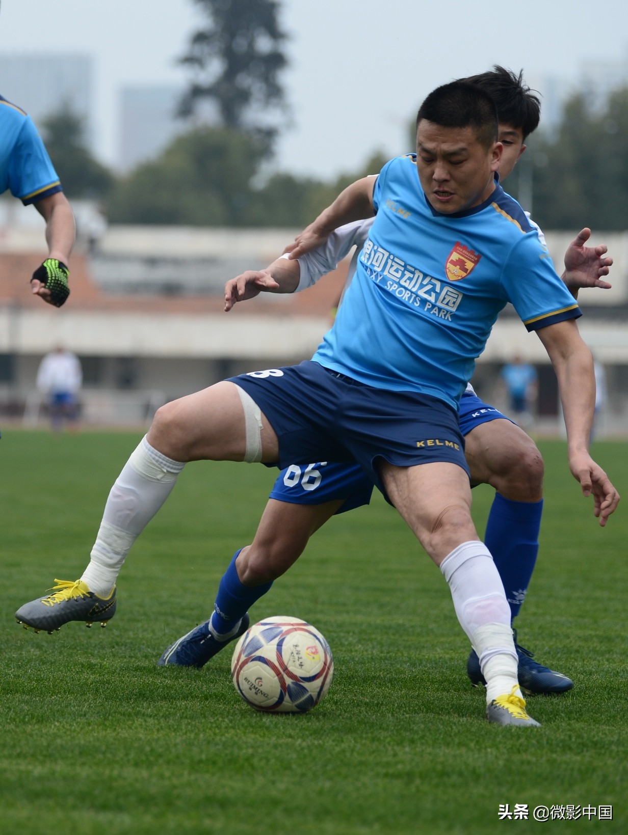 襄阳市观看球赛,襄阳足球联赛激战正酣