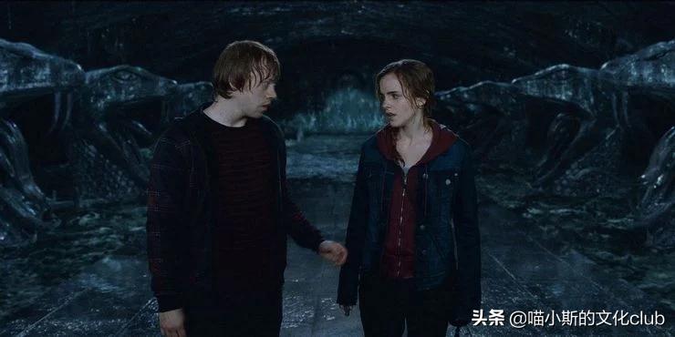 哈利波特罗恩抛弃赫敏的时候,罗恩赫敏的初吻