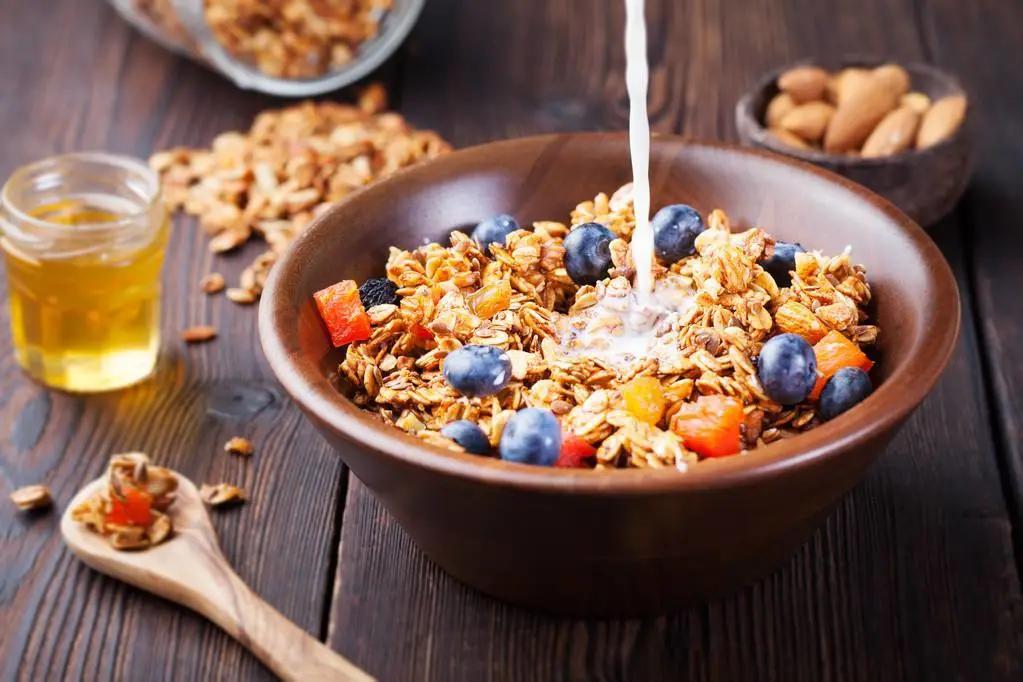 6种口味缤纷水果干麦片,营养价值高的果干有哪些