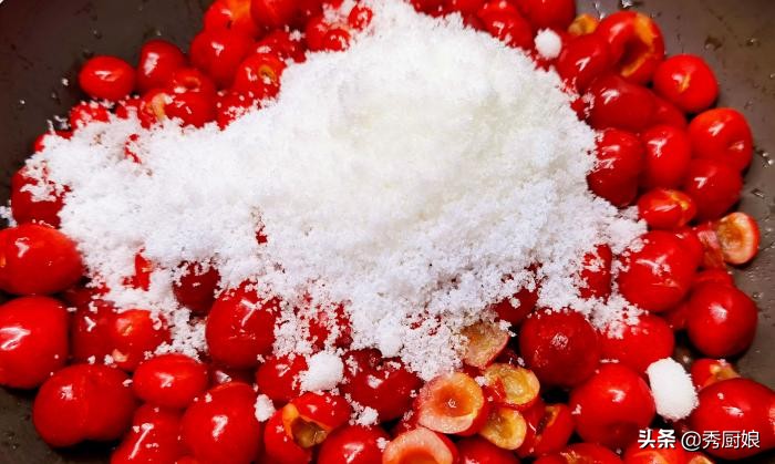 市场碰到此果别手软，营养极高，简单一煮放冰箱里，过6月就少了