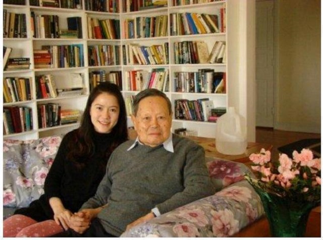 杨振宁和翁帆复杂关系,杨振宁是怎么与翁帆相识相爱的