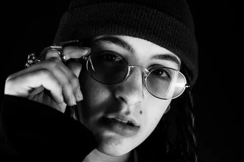 痣真的那么可怕吗,痣颜色变淡是恶变的征兆吗