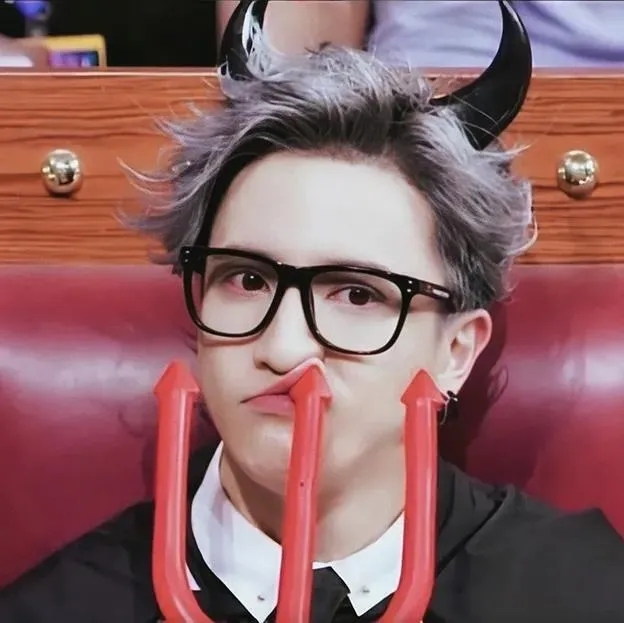 薛之谦头像高清图片微博,薛之谦壁纸头像