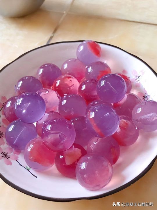 大学生暑假打工给爸妈买礼物,大学生打工赚钱给父母买礼物