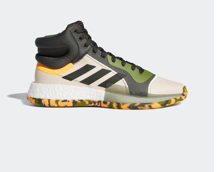 adidas500元跑鞋竞速,为什么adidas篮球鞋boost那么硬