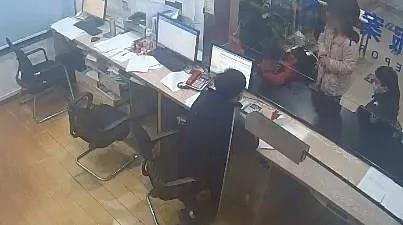 警察叔叔,我要在你们这住一晚!杭州小学生一开口,民警懵了