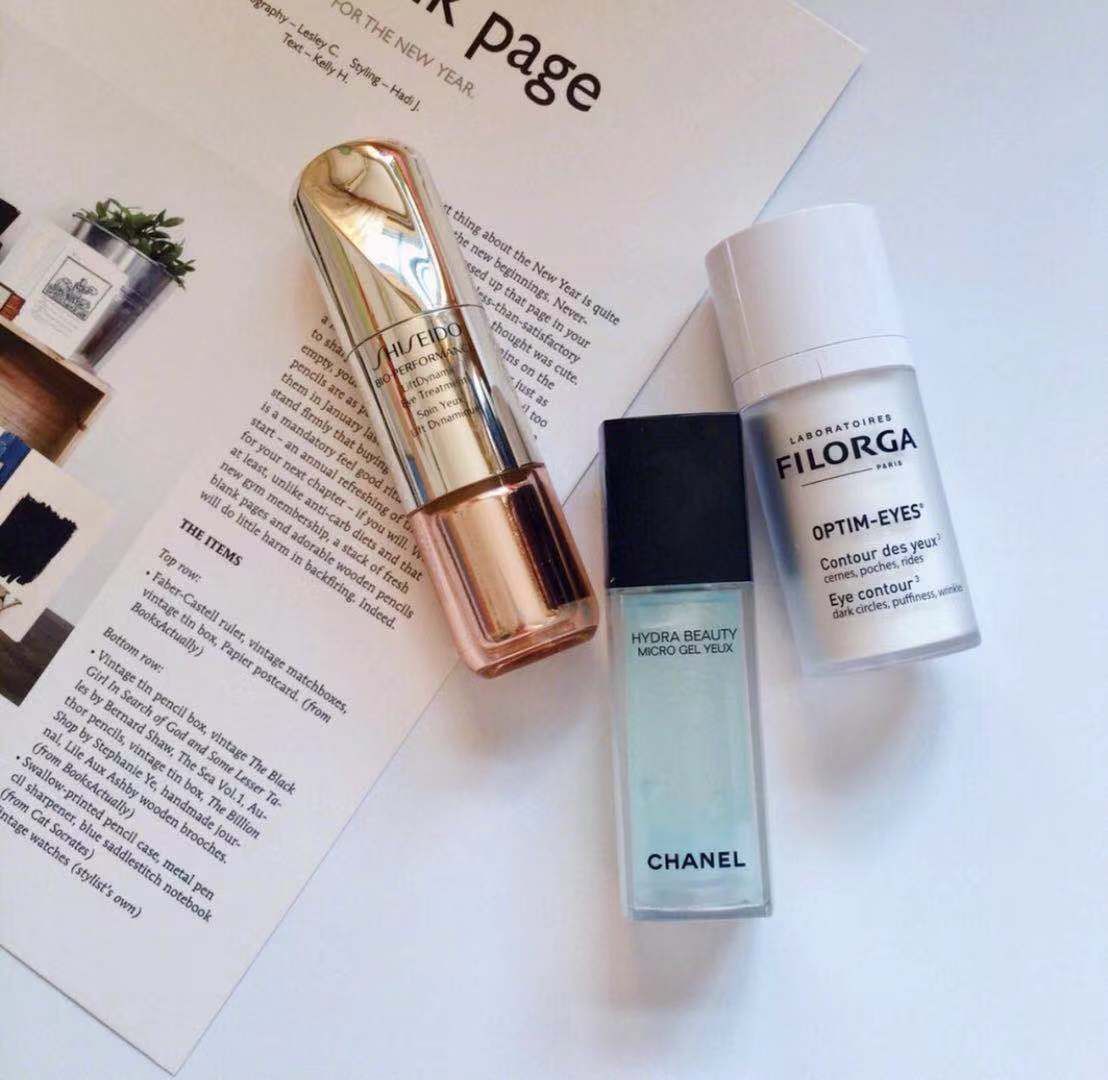 有句话说得好：美不美看脸，老不老看眼