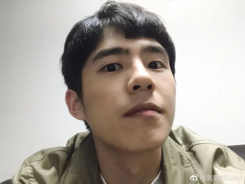 刘昊然和彭于晏有什么区别,刘昊然彭于晏最新消息