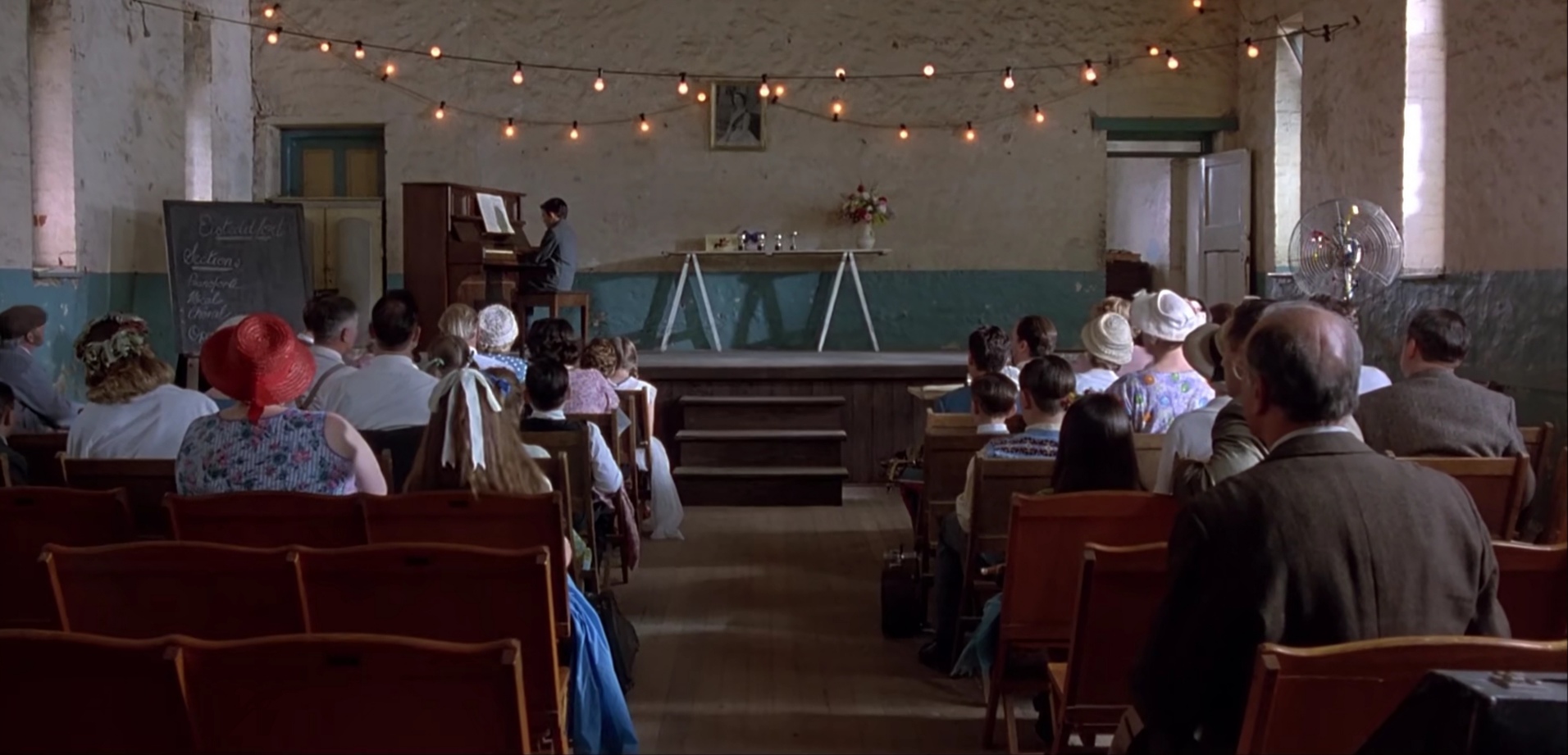 创伤与疯狂交织般的演奏，仿佛明天不再来，却拥有《闪亮的风采》