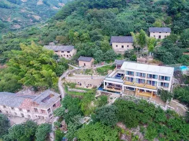 邂逅秋天的千岛湖！光看图已美醉，住这7家美宿避开人群赏湖景山色