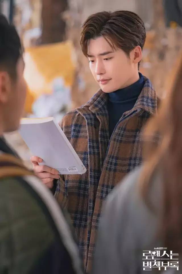 值得熬夜追的4部韩剧,这四部韩剧从头看到尾非常过瘾