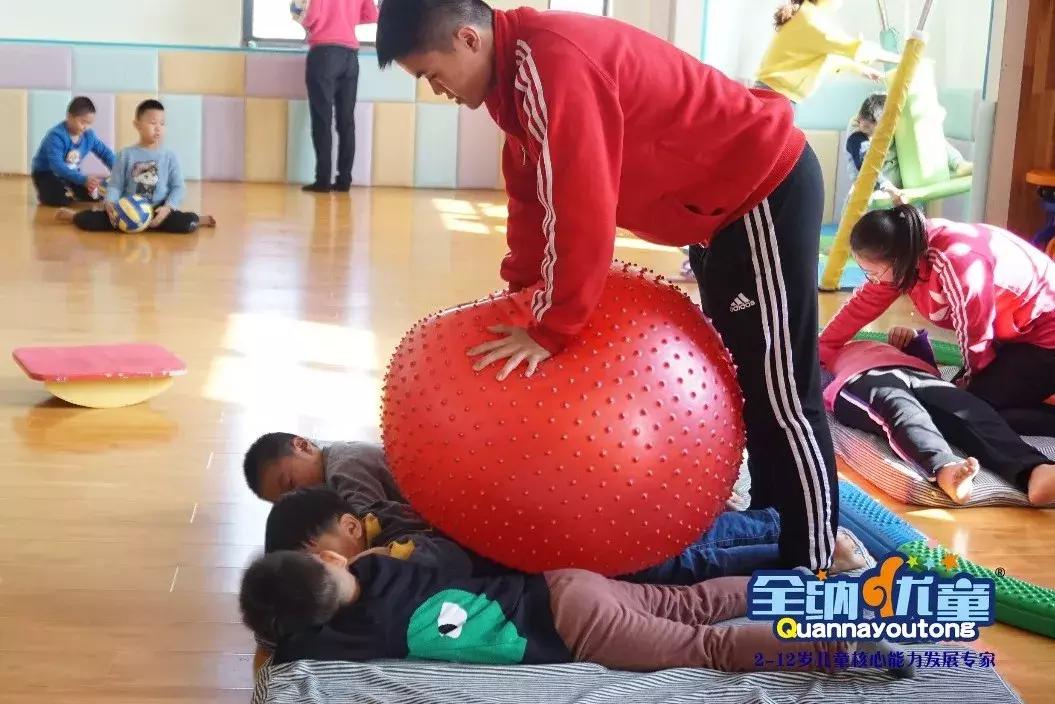 亲子运动游戏小跳蛙,儿童益智蹦蹦跳跳游戏