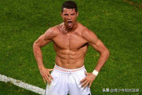 训练足球能练出腹肌吗,足球运动员腰腹肌20种训练方法