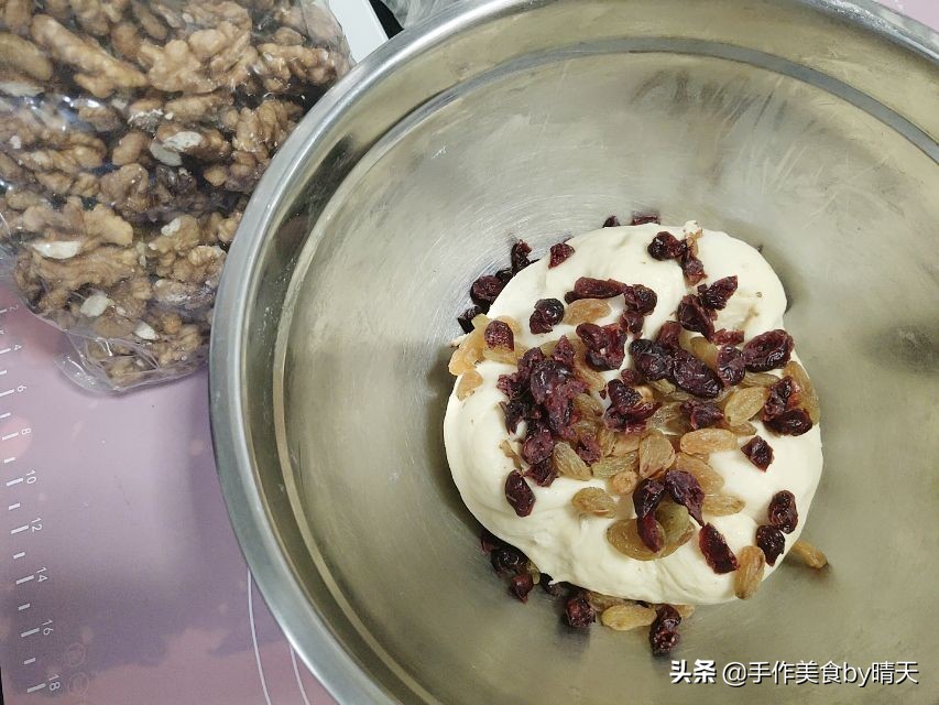 蔓越莓酸奶司康饼做法视频,蔓越莓果干司康饼图片