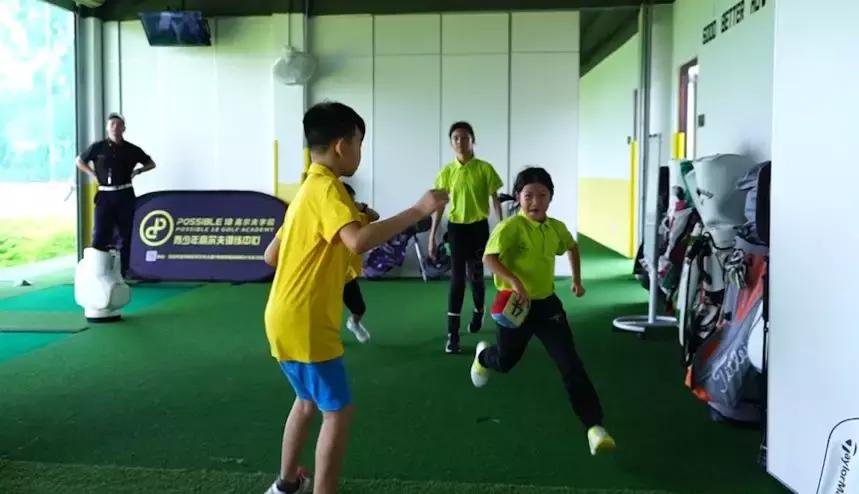 高尔夫体能核心力量的训练方法,高尔夫击球训练方法