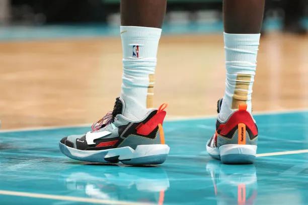 nba2019总决赛g5杜兰特上脚球鞋,nba球员上脚球鞋特雷杨2