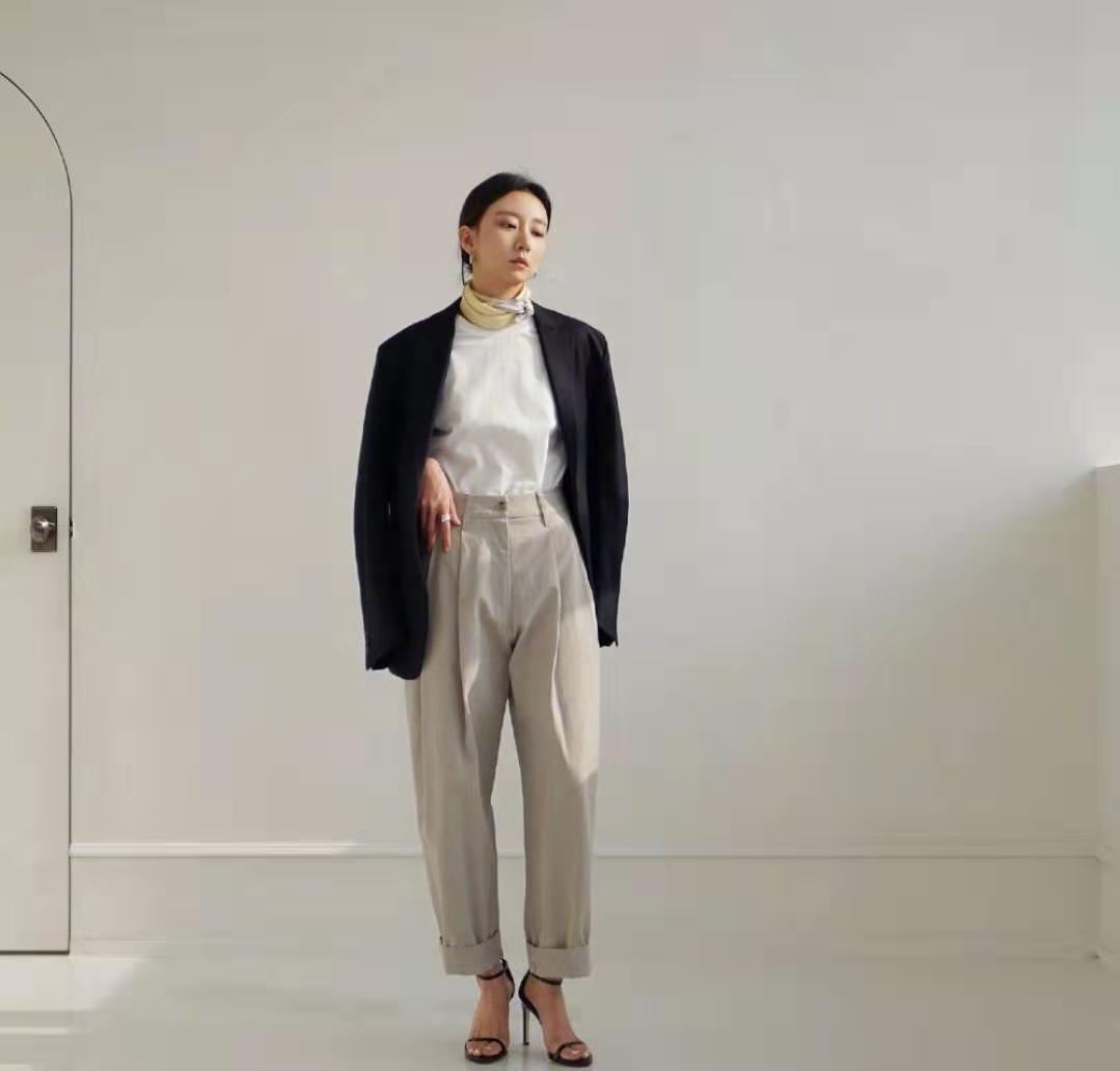 最近流行的大地色穿搭,韩国大地色系穿搭女