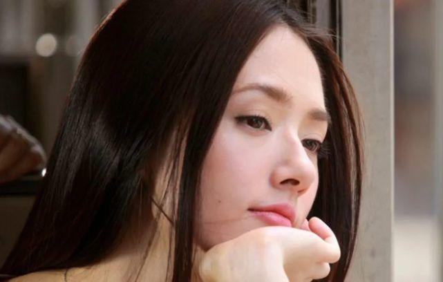 郭碧婷几月份结的婚,郭碧婷还没领证