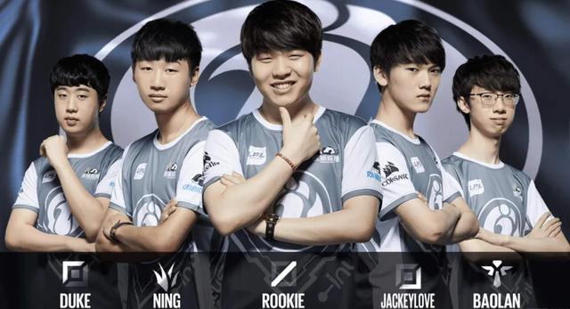 陪打王者光荣，月入8000，赚到房子首付，谁说玩游戏不挣钱？