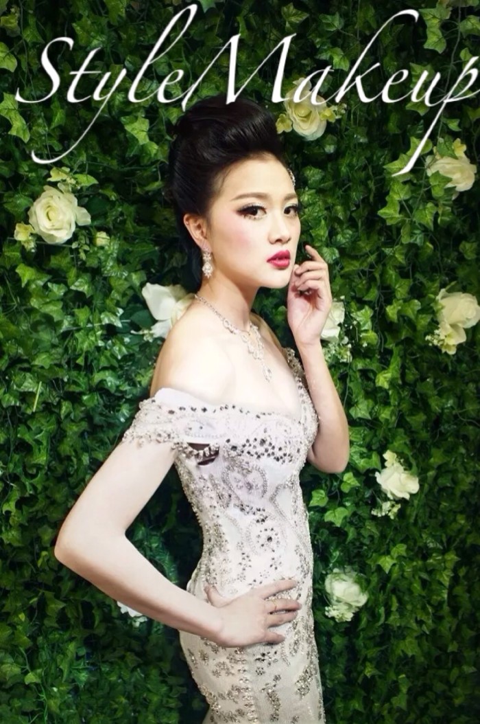 韩式短发新娘婚纱照,短发可爱新娘婚纱照