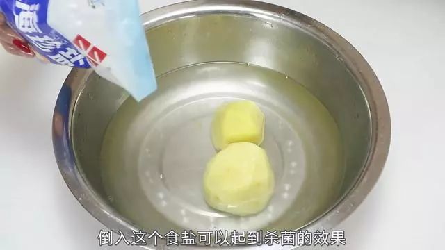 食盐加白醋的妙用慢动作,食盐和白醋在一起有什么功效