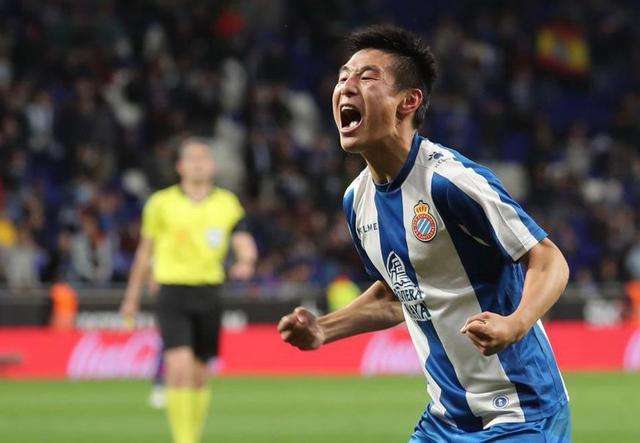 中国14亿人口怎么就找不出11个会踢足球的？百年以前就有人回答