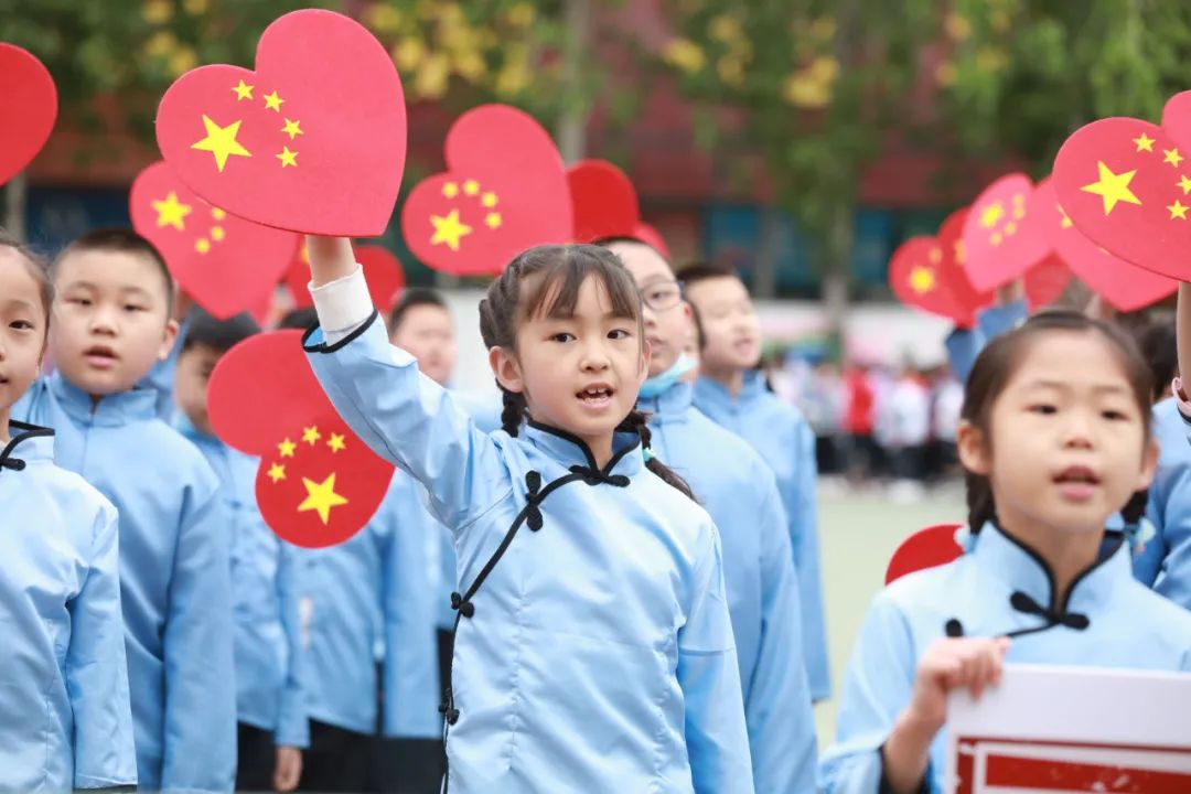 2024运动会会徽和吉祥物,校运会会徽怎么设计火炬