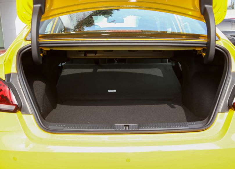 10万元买车预算颜值党就看这4款,买车没头绪15万元家轿首选这几款