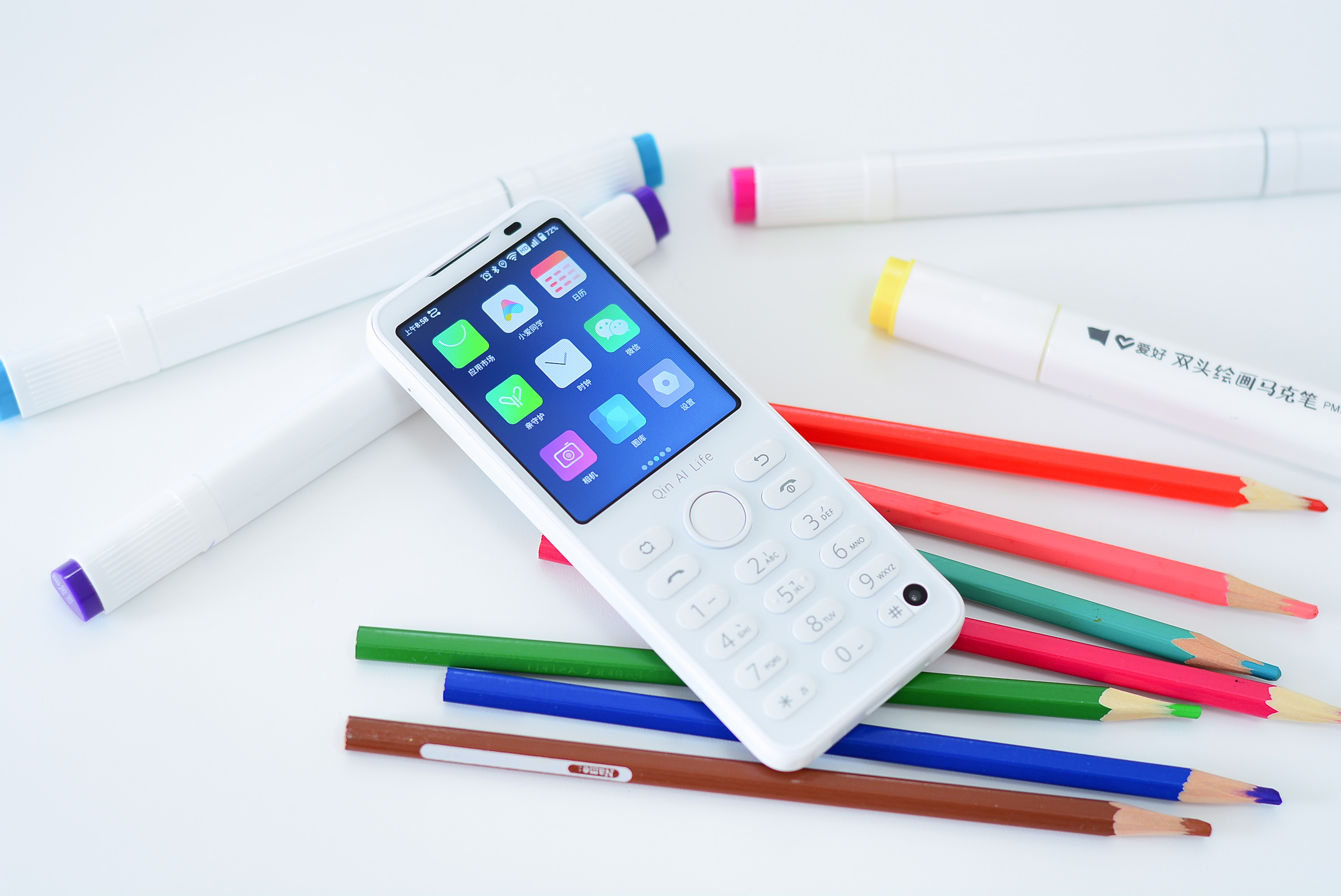 孩子用父母手机玩游戏,孩子用手机玩游戏家长该怎么办