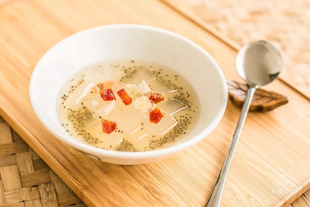 海苔和紫菜是一种植物吗,海苔紫菜海带裙带菜什么区别