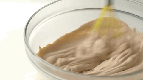 好吃的只有奶油的爆浆蛋糕,罗森摩卡芋泥味奶油蛋糕