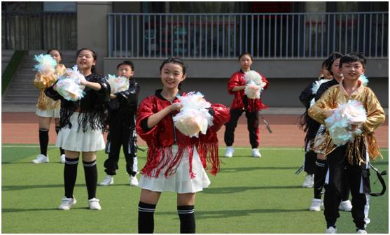 东风路小学的啦啦操,河南省东风路小学啦啦操