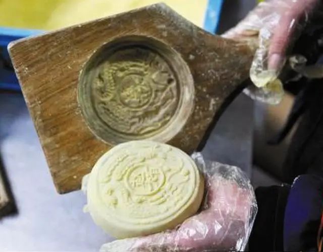 祛黄褐斑吃哪种花粉,花粉能直接吃吗