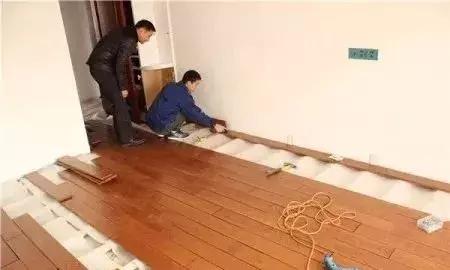 基础地板铺装技巧,木地板怎么铺好看又实用