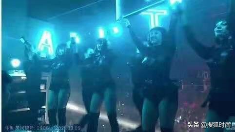 网友爆料王思聪夜店一晚消费30万,王思聪夜店花费4亿人民币