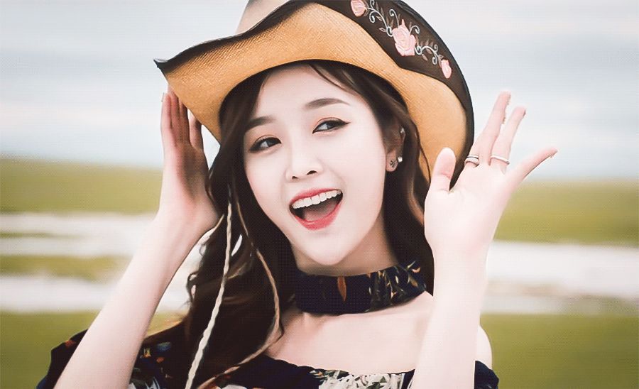 杨超越鞠婧祎照片,鞠婧祎和杨超越照片