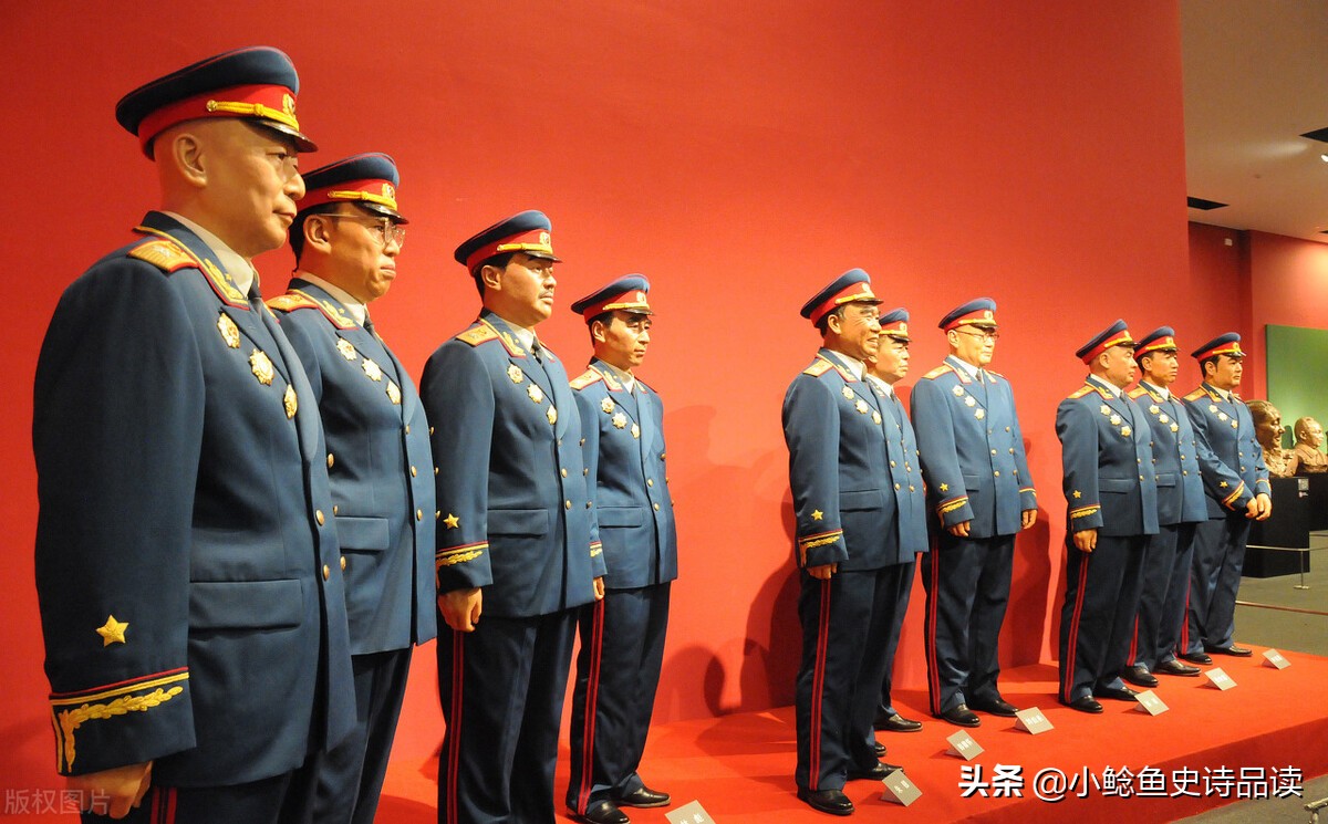 开国将帅中年龄最大的元帅、大将、上将、中将、少将分别是谁？