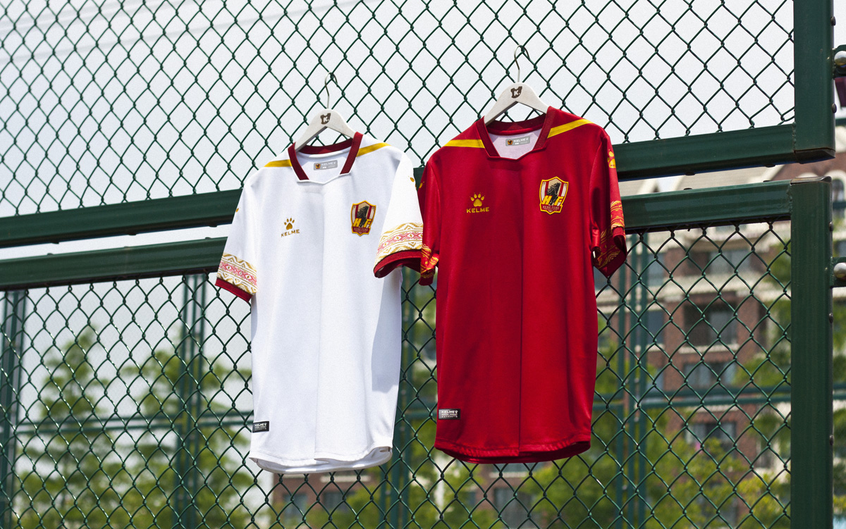 完爆！看完科尔美设计的中甲新赛季球衣，耐克情何以堪啊？