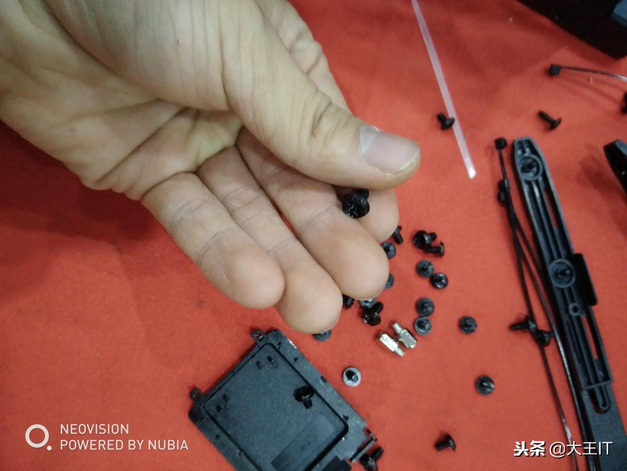 电脑自己组装新手,电脑怎么组装教程