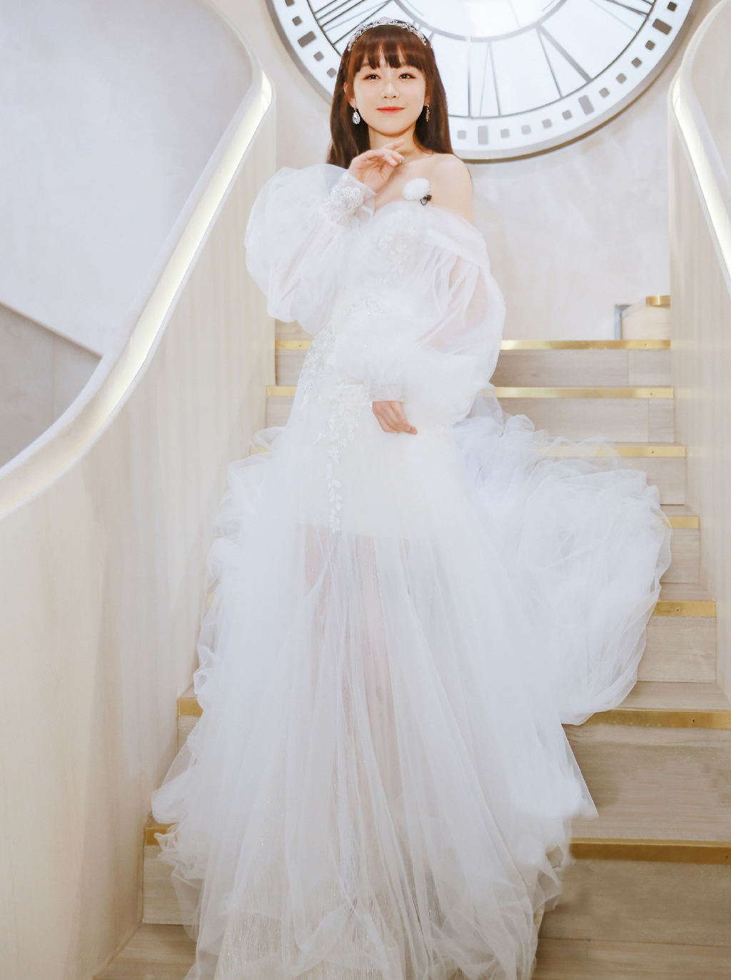 火箭少女杨超越衣服,火箭少女杨超越孟美岐