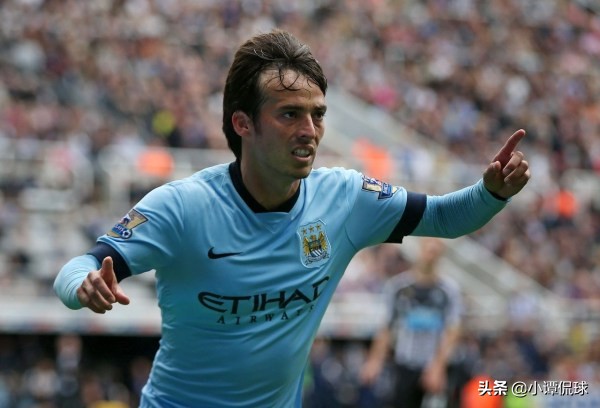赛季仅出场三次瓜迪奥拉为曼城小将发声：你是曼城唯一的非卖品