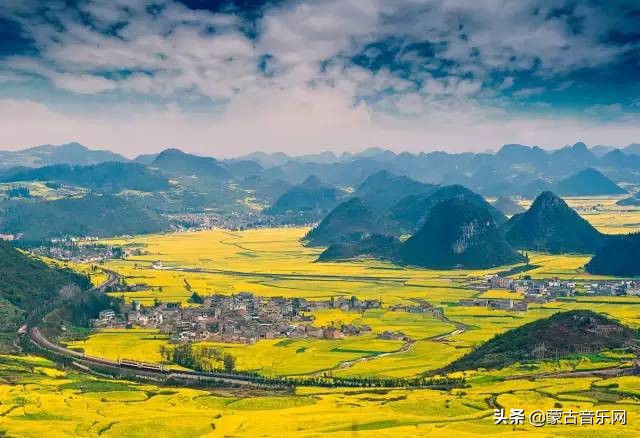 新歌推荐|乌兰娜《童年的油菜花》油菜花开正当时不负*光春**不负己